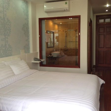 Blossom July Hotel Ντα Νανγκ Εξωτερικό φωτογραφία